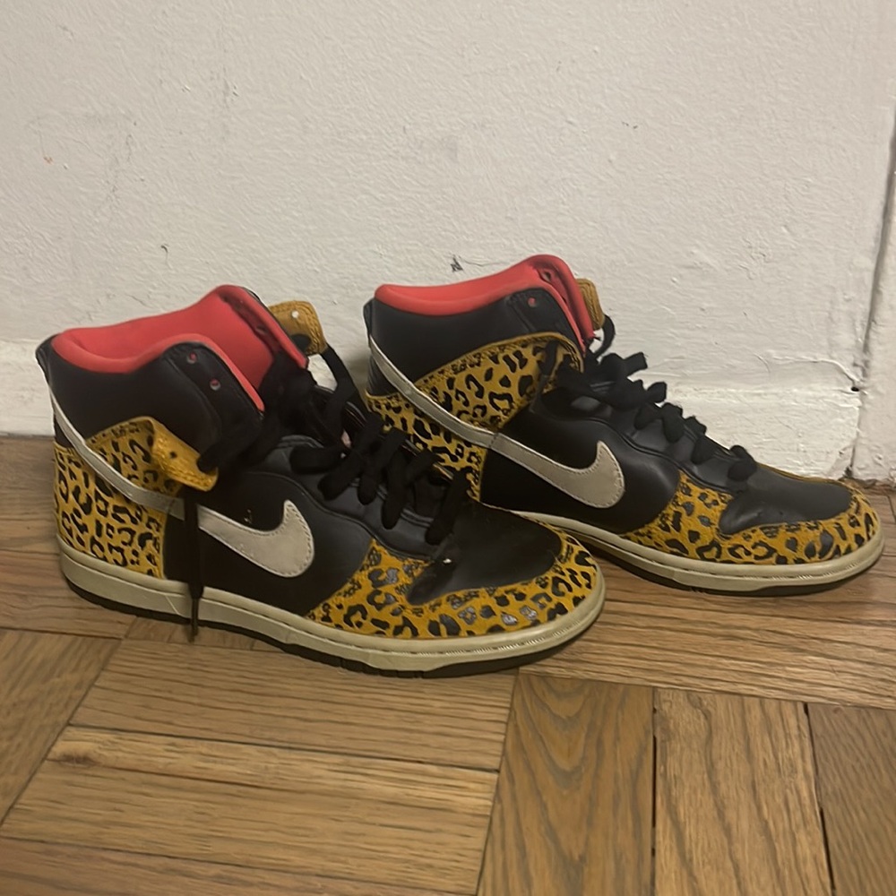 Nike woman’s high tops leopard print  size 6.5